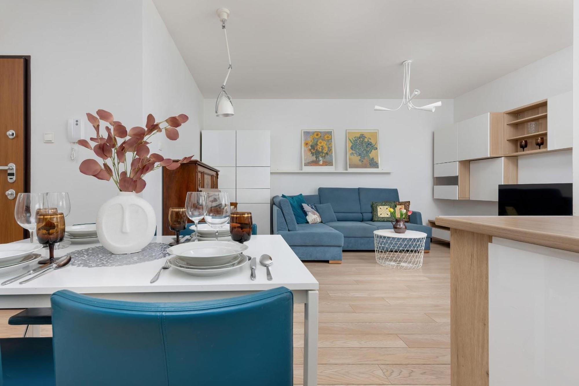 Apartament Cosy With Parking Nowaka-jezioranskiego Praga By Renters Warszawa